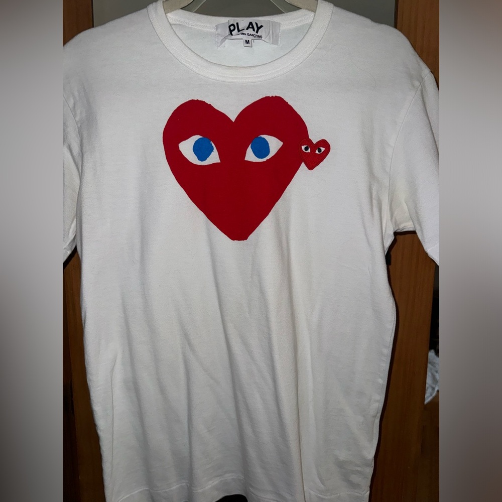 Comme Des Garçons tshirt size medium